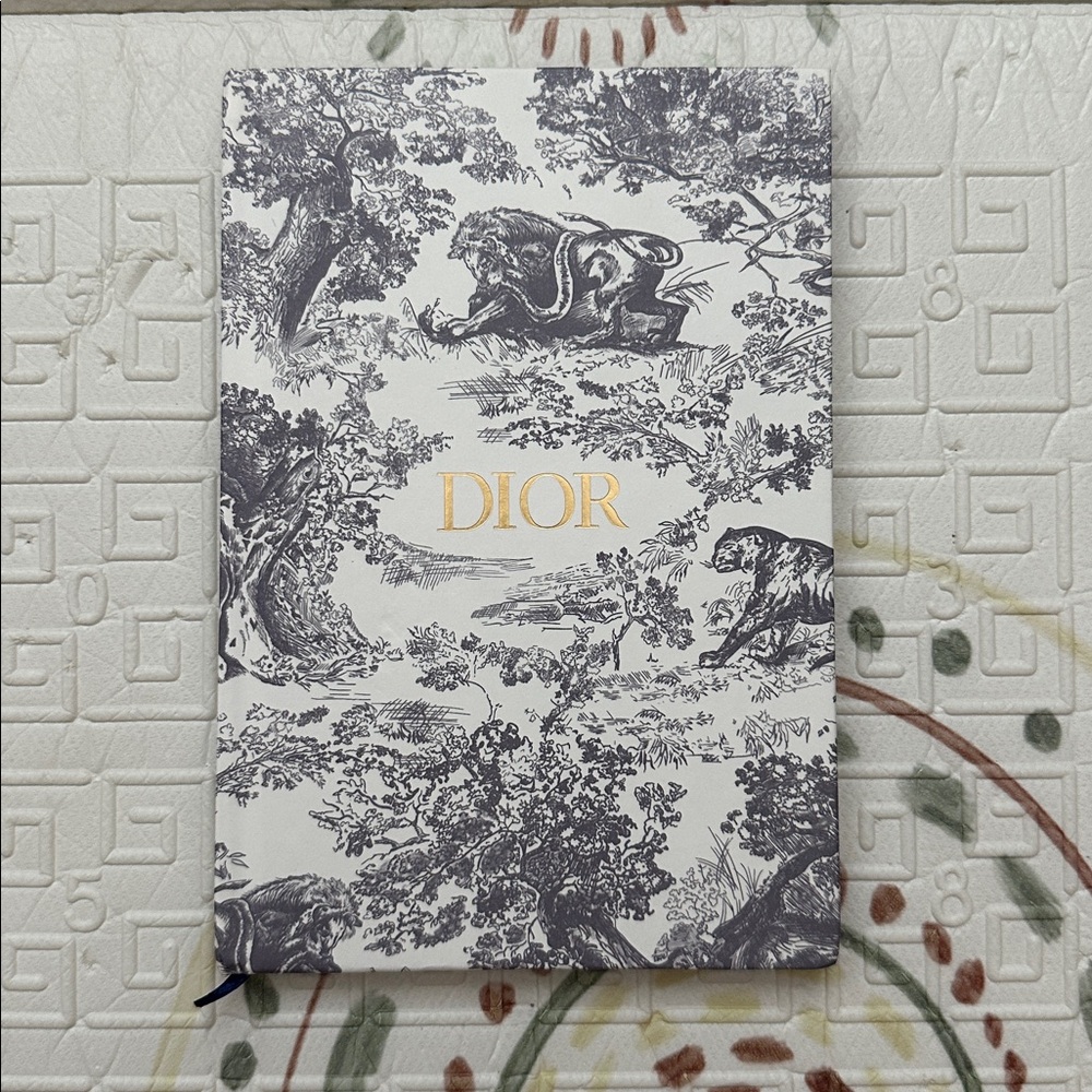 Dior notebook